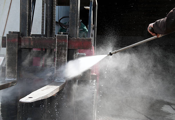 Pressure Washing Contractors in Pleasant Valley, MO