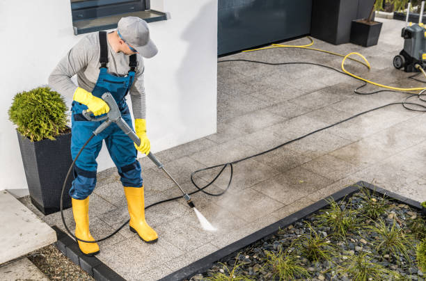 Garage Pressure Washing in Pleasant Valley, MO